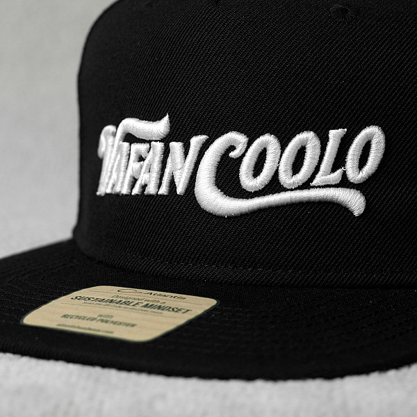SNAPBACK LOVECo BLACk
